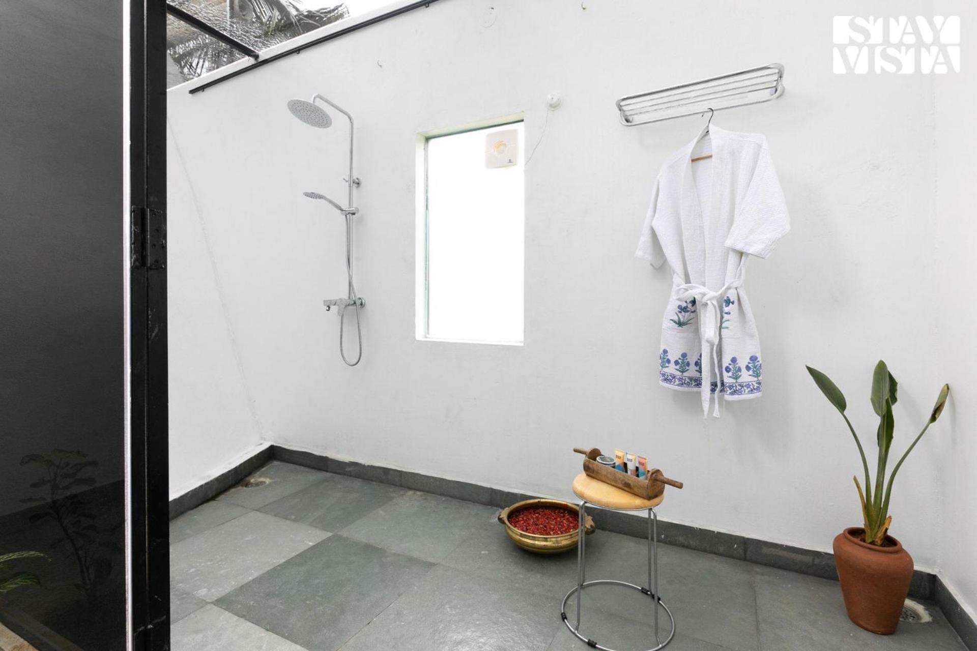 Stayvista At Shwaas Mysore With Private Pool Bagian luar foto